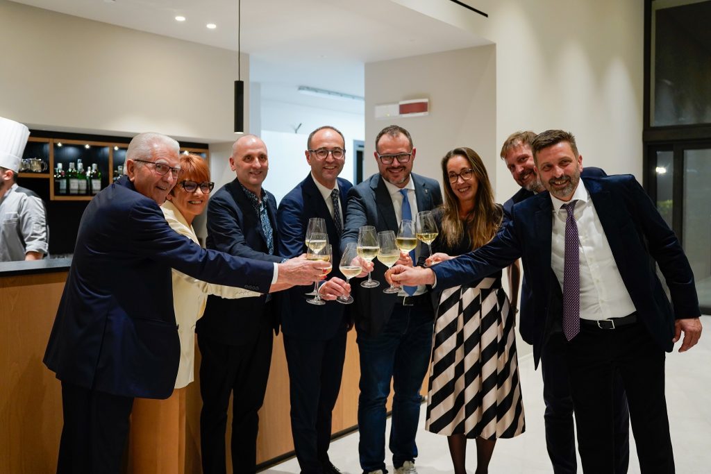 INAUGURAZIONE_M2_POOLS.00_01_46_09.Immagine004